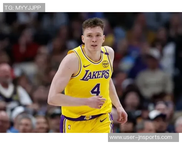 湖人季前赛遭遇连败Buha称训练氛围显著改变雷迪克表现愈加急躁