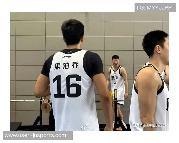 广东全运男篮热身赛大胜澳洲维多利亚焦泊乔与贺希宁双双贡献15分表现出色