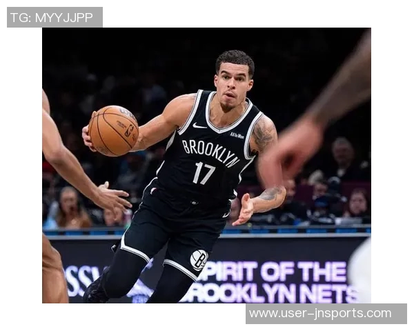 小迈克尔波特半场表现出色14中7砍下20分外加8篮板三分球命中率高达50